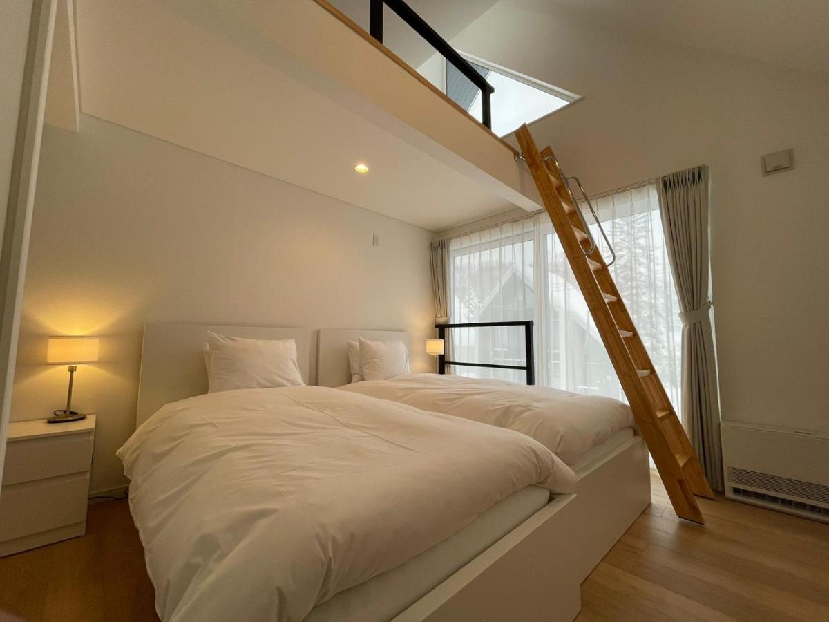 Niseko Stream Villa