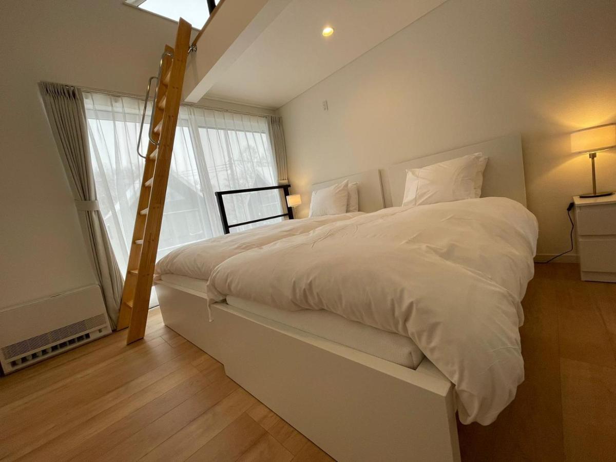 Niseko Stream Villa *
